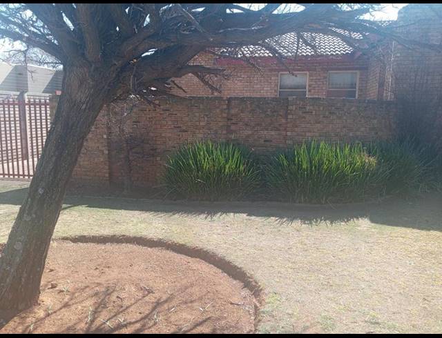 3 BEDROOM HOUSE FOR SALE IN VANDERBIJLPARK SE 4
